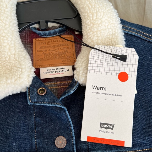 Levi's Denim Jacket Warm Fleece Insulated with Sherpa Collar - Picture 4 of 5